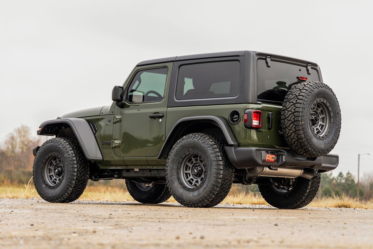 Jeep Wrangler JL Suspension Lift Kit - Front + Rear - Rough Country - 3.5 Inch, C/A Drop, Front D/S, M1 - '24-'25